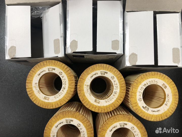 Фильтр масляный Mercedes A2701800109