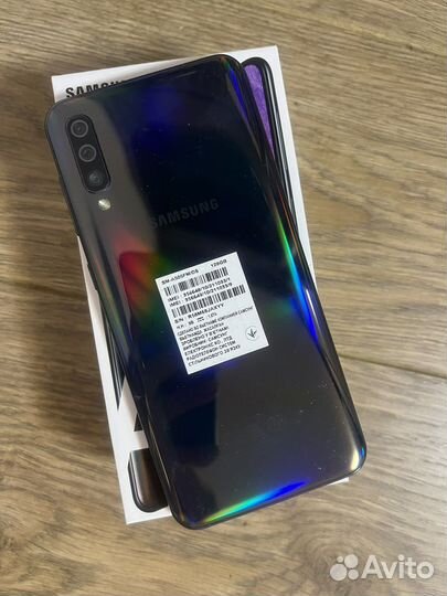 Телефон Samsung А 50