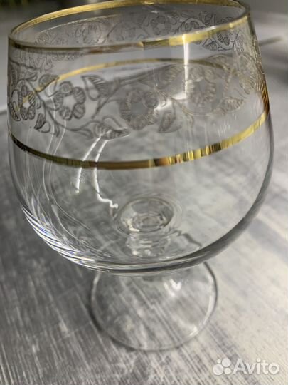 Фужер с позоложой