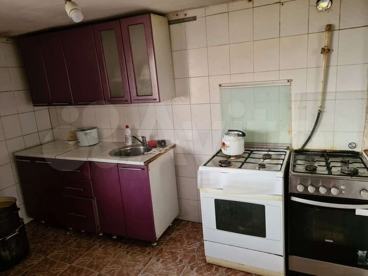 Комната 30 м² в 2-к., 1/2 эт.