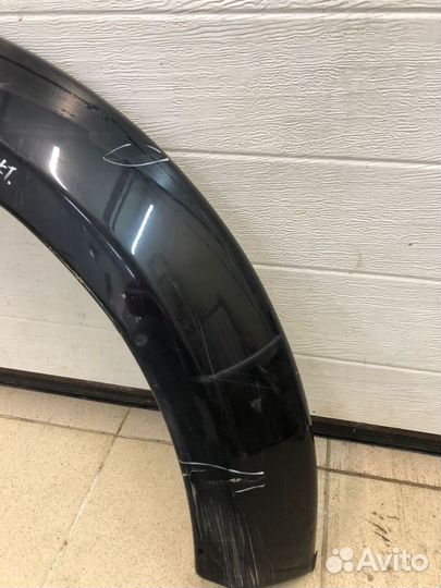Накладка переднего крыла правого Mitsubishi L200