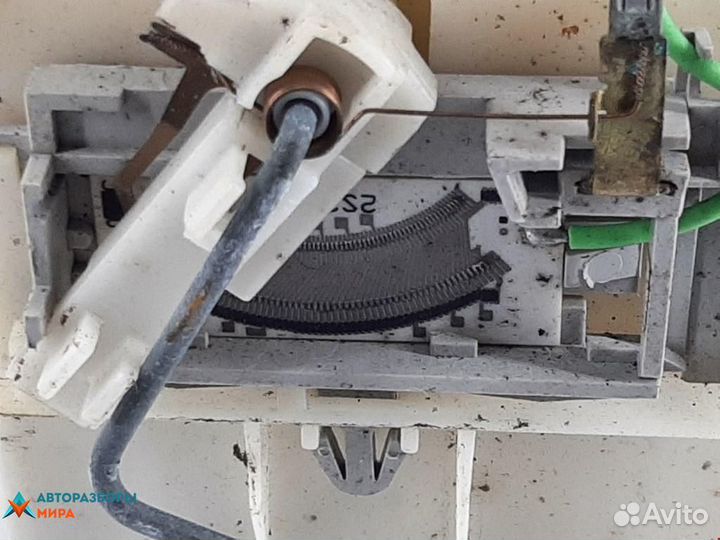 Насос топливный Ford Fiesta 5 2004 1491778