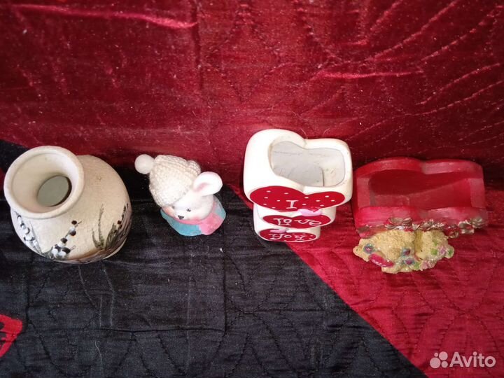 Статуэтки, вазочки