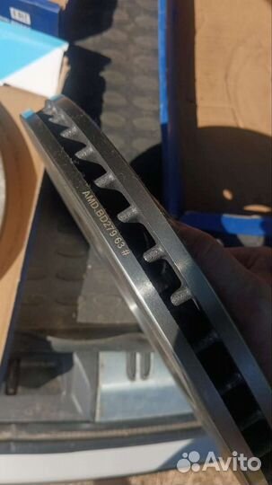 Диски тормозные передние