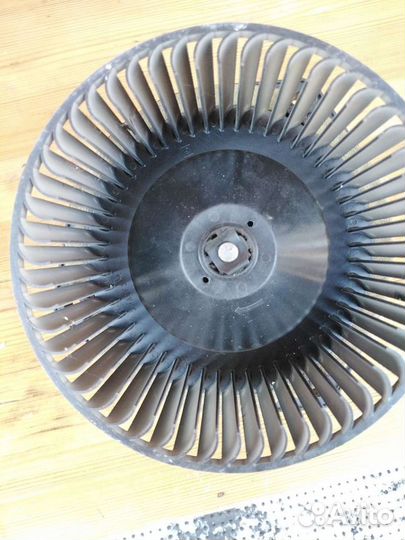 Вентилятор отопителя 24в