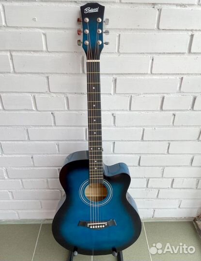 Гитара Белучи