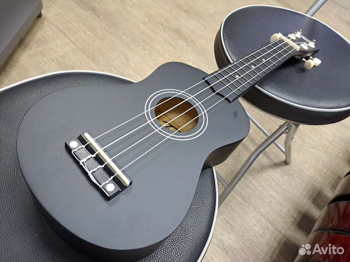 Укулеле сопрано чёрная матовая