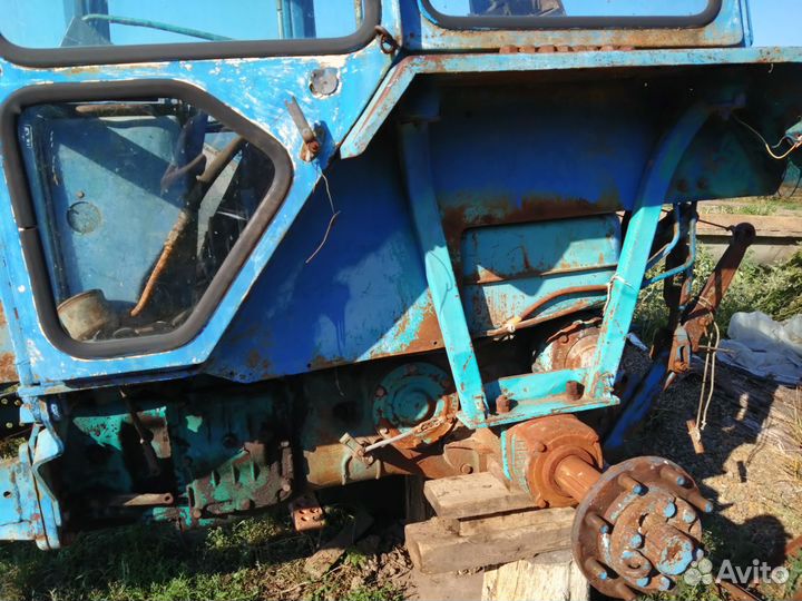 Кабина на трактор юмз