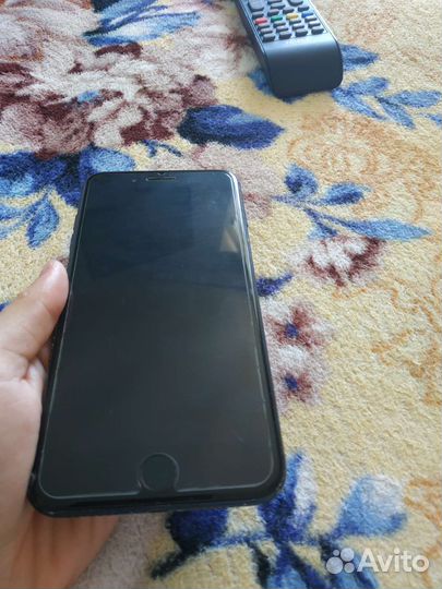 Телефон iPhone 7 plus