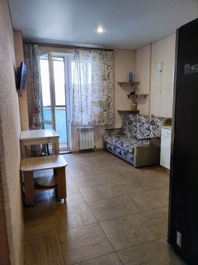 2-к. квартира, 65 м², 1/14 эт.