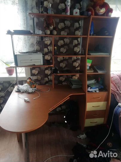 Компьютерный стол