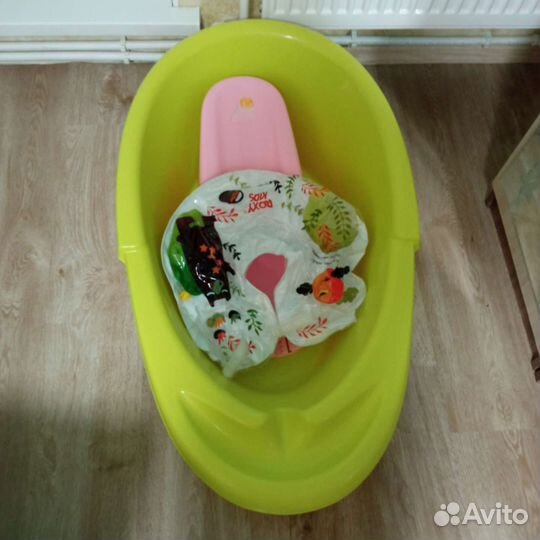 Ванночка для купания новая с горкой и кругом