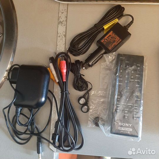 DVD-плеер Sony DVP-FX950