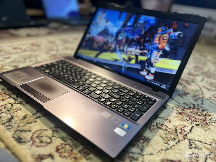 Мощный ноутбук Lenovo 4ядра/6гб/2 видеокарта