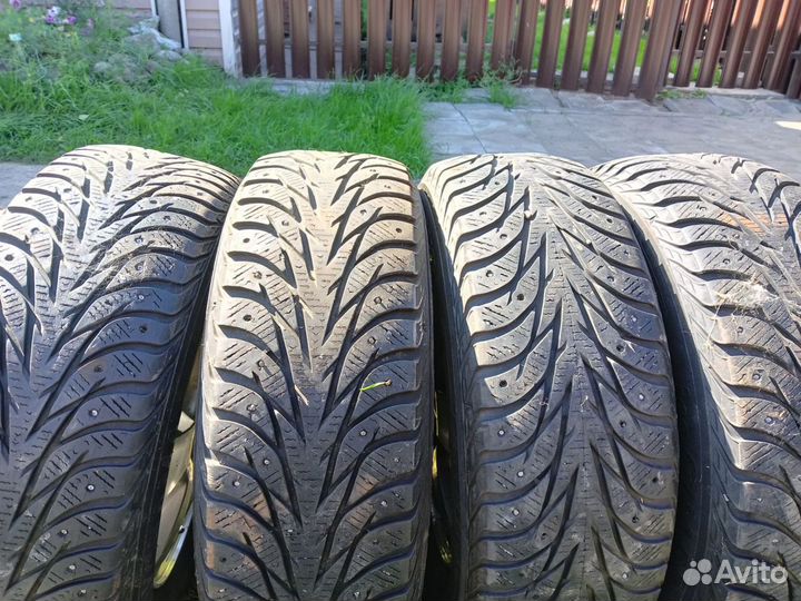 Yokohama Ice Guard Stud IG55 205/65 R15