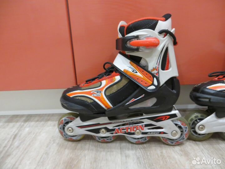 Роликовые коньки