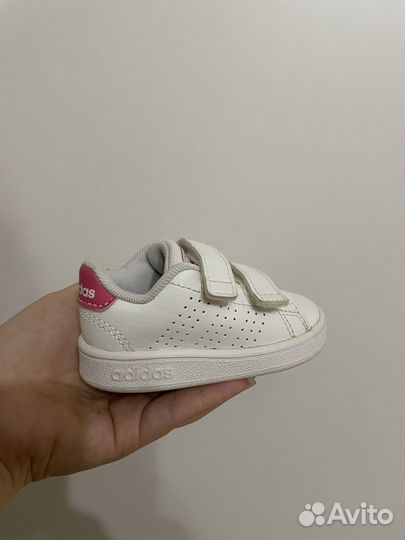 Кроссовки детские adidas 18 размер