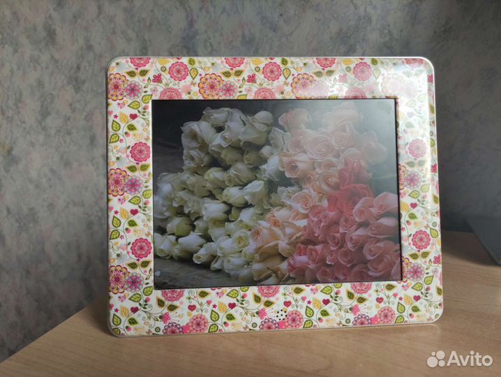 74. Цифровая фоторамка Ritmix