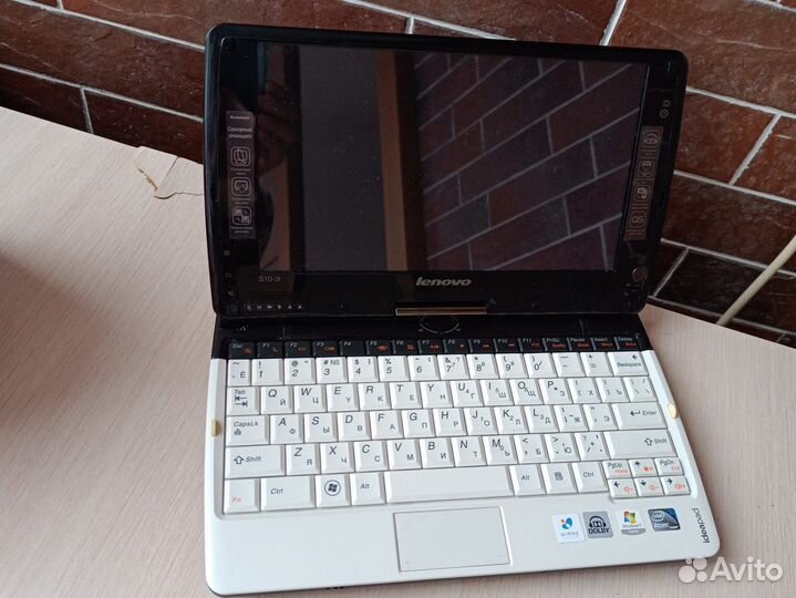 Ноутбук Lenovo