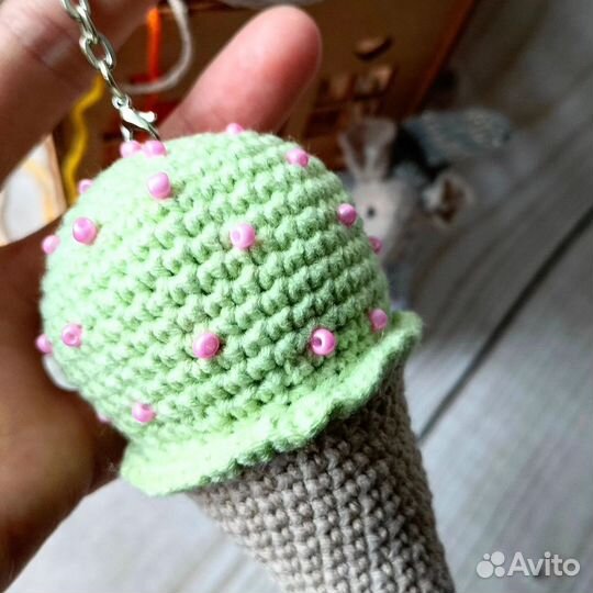 Брелок для ключей,на сумку,ручная работа