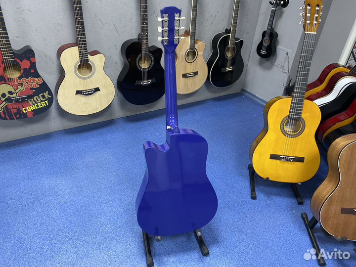 Акустическая гитара с принтом (Wolf)