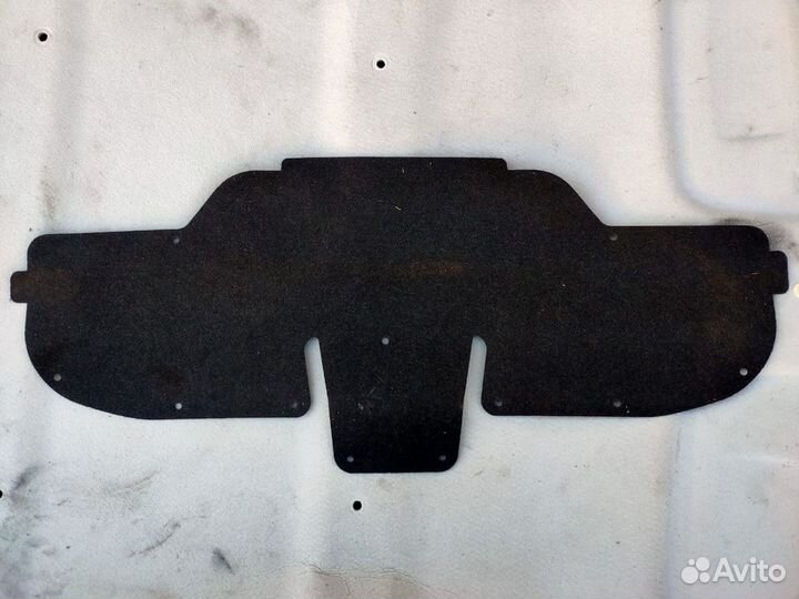 Обшивка крышки багажника Ford Focus, I седан