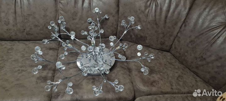 Люстра галогеновая потолочная