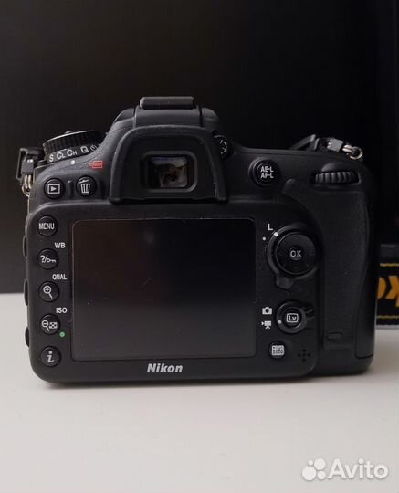 Nikon D7200 в идеале, с коробкой и документами