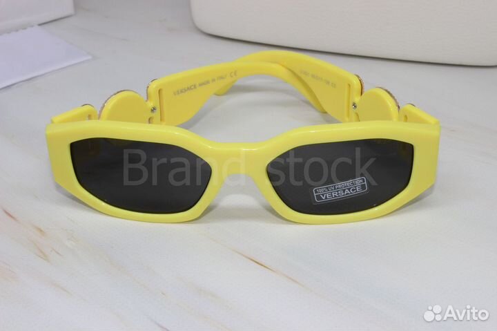 Солнцезащитные очки женские Versace