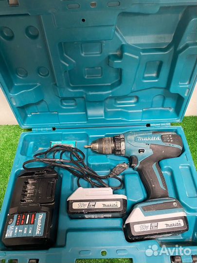 Аккумуляторная дрель-шуруповерт Makita DF457DWE (з