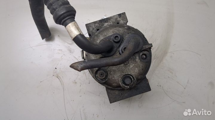 Компрессор кондиционера Volvo S70 / V70, 2000