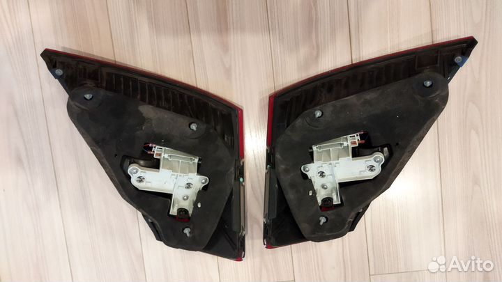 Задний фонарь на mercedes w221