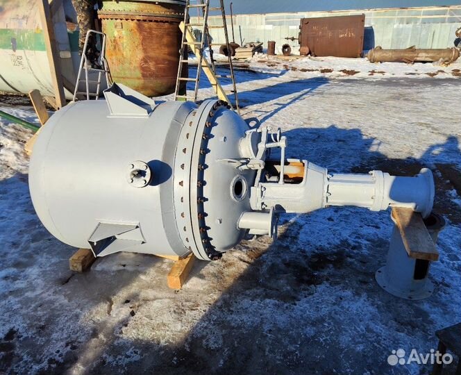 Химический реактор 1м3 нержавеющий