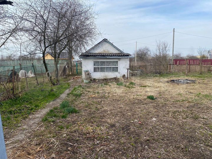 Дача 10 м² на участке 5 сот.