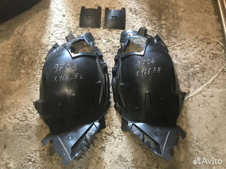 Подкрылок передний новый для Мерседес x166