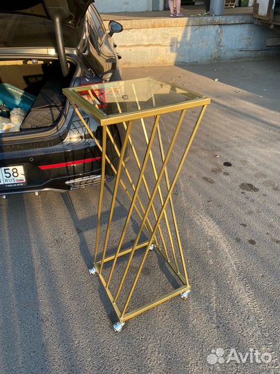 Стол под торт