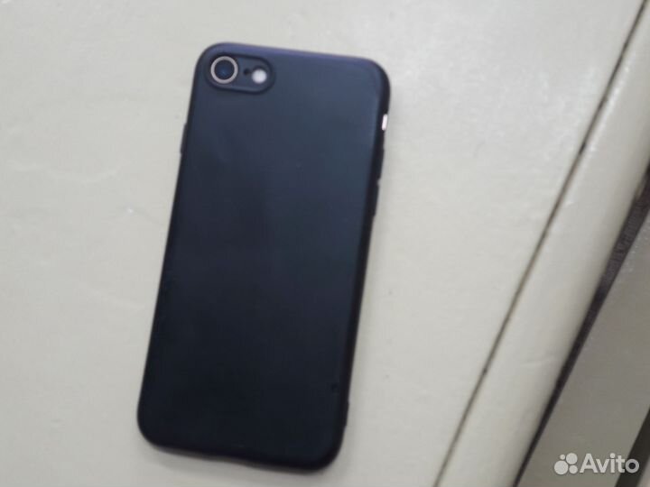 iPhone 8, 64 ГБ