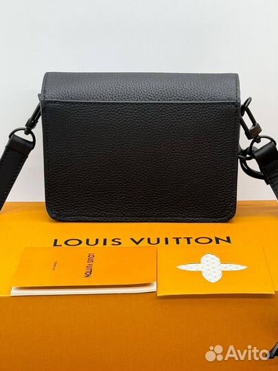 Бумажник женский Louis Vuitton с плечевым ремнем