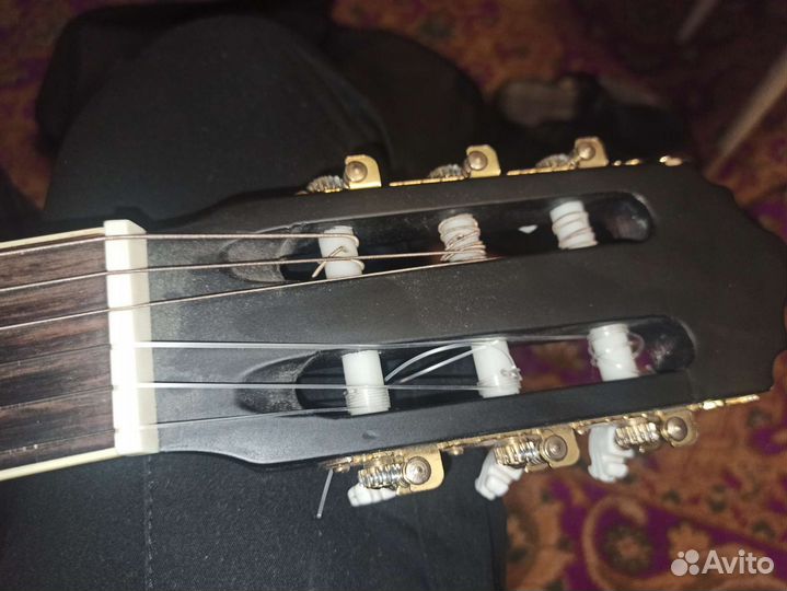Классическая гитара бу