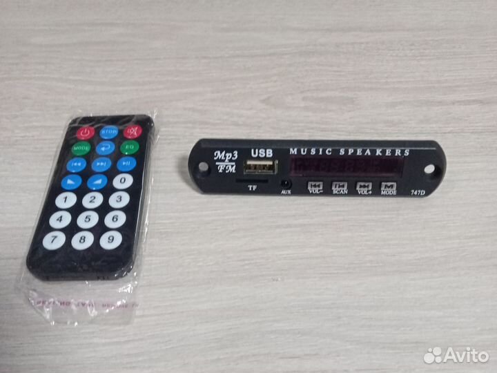 Встраиваемый USB модуль 747D