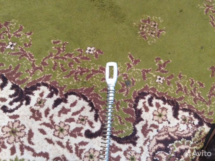 Трос привода ручного тормоза