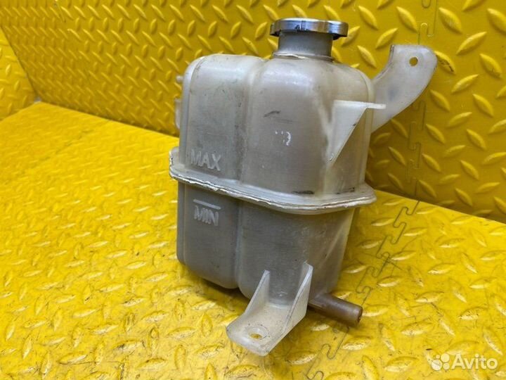 Бачок расширительный Nissan Navara Япония YD25ddti