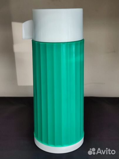 Корпус термоса без колбы пластиковый СССР зелёный