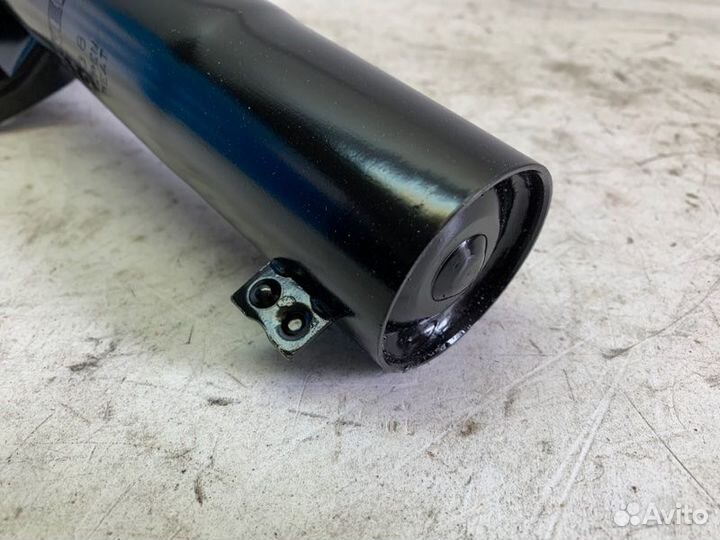 Амортизатор передний Volkswagen Golf V 2003-2009