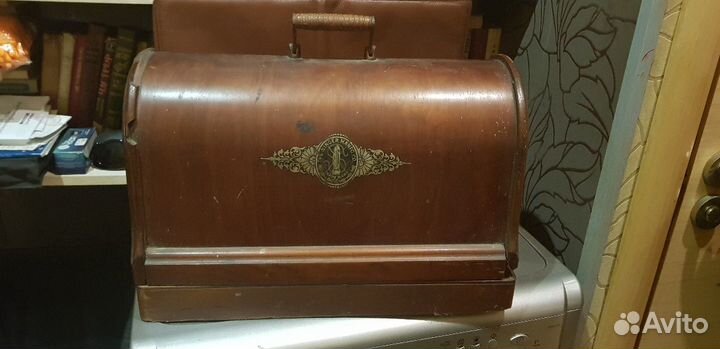 Швейная машинка Singer 1886 года