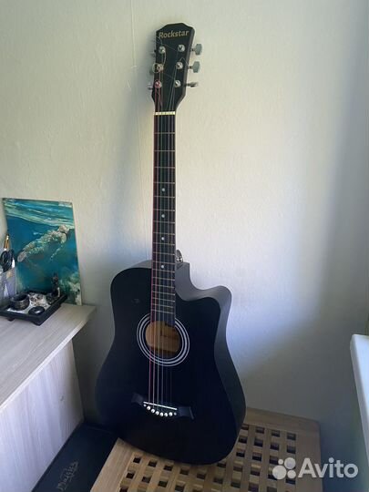 Акустическая гитара