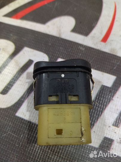 Кнопка стеклоподъемника Ford Focus 1