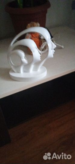 Статуэтки для интерьера