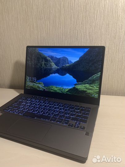 Asus rog zephyrus g14