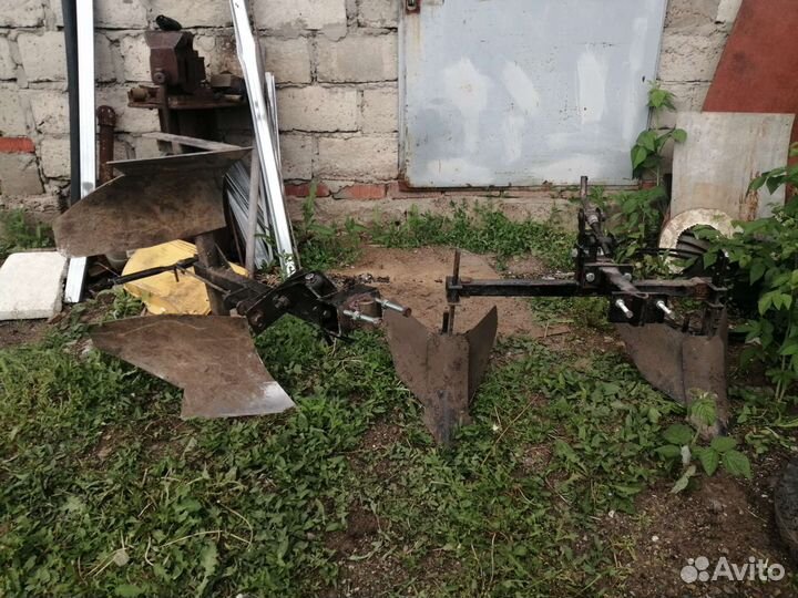 Плуг оборотный и окучник